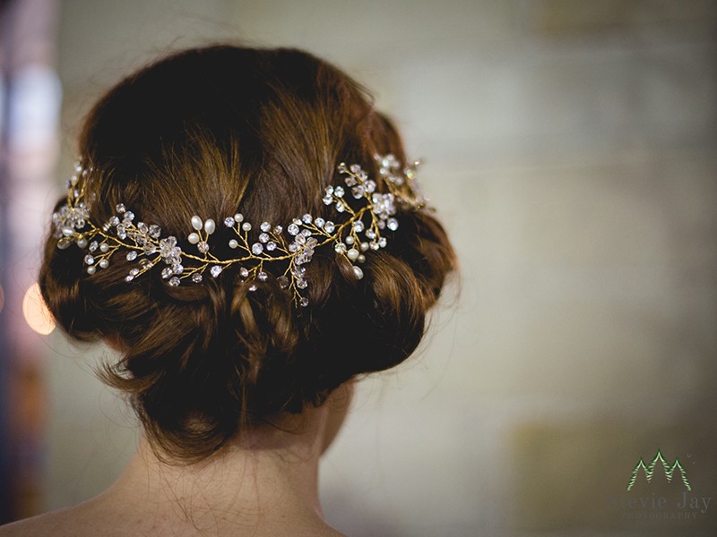Transform your look from beautiful to bridal with this edit of the prettiest hair accessories for autumn and winter weddings this year, from The Bobby Pin.