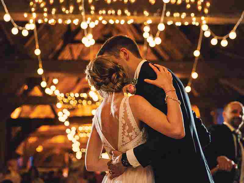 Designed to evoke romance, fall in love with these rustic UK barn venues offering quirky outbuildings, festival yurts and miles of coastal country views!