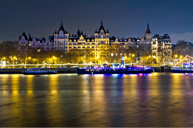 royal-horseguards-river-view-christmas-competitions