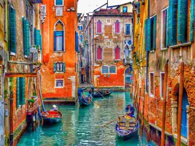 Last Minute Most Desirable Destinations for Valentine's Day! Venice